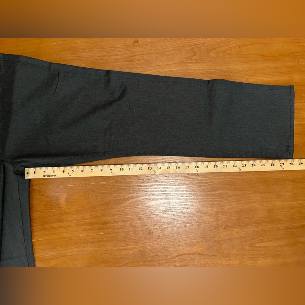 Banana Republic Men’s Charcoal Heather “Travel Pants” Chino | 35x30 | Slim Fit - Picture 5 of 9